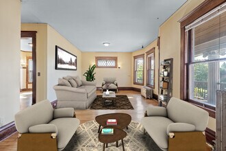 Building Photo - 2215 Pleasant Avenue South