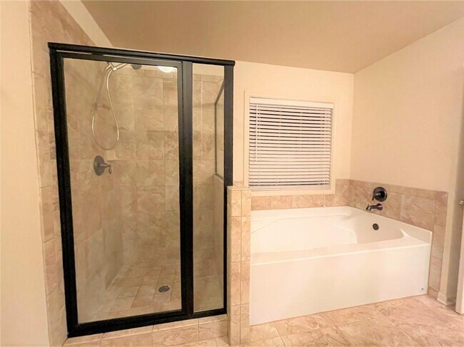 Building Photo - 1225 Apple Blossom Dr