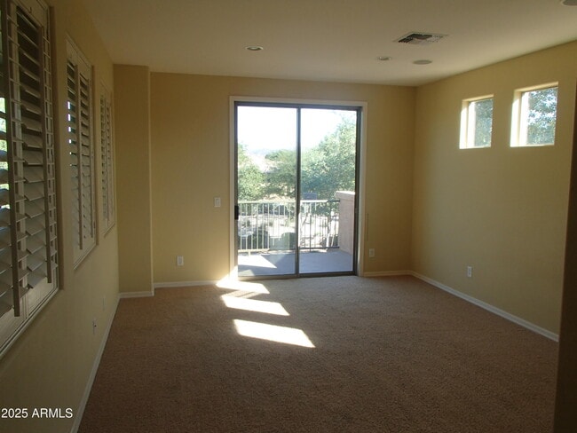 Building Photo - 9007 S 53rd Dr