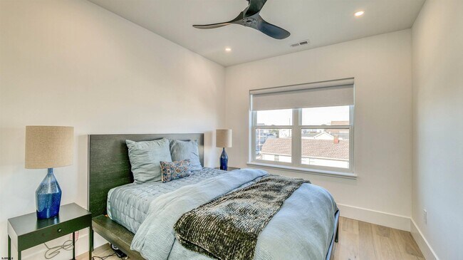 Building Photo - 107 N New Haven Ave