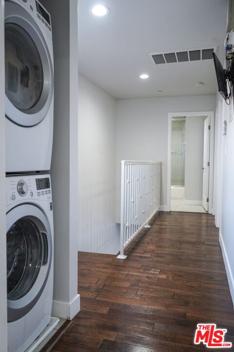 Building Photo - 2114 1/2 Ridgeley Dr