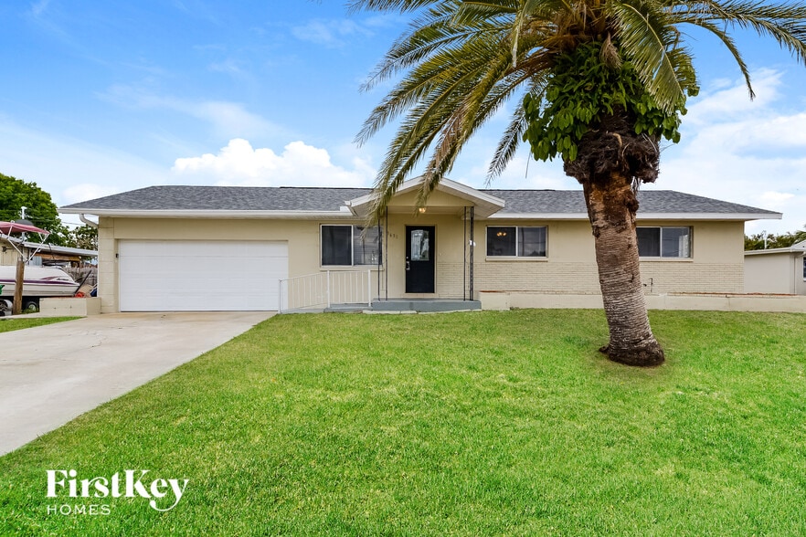 Primary Photo - 3631 Harbor Blvd