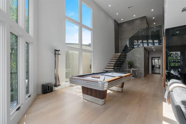 Building Photo - 3731 Gilbert Ave