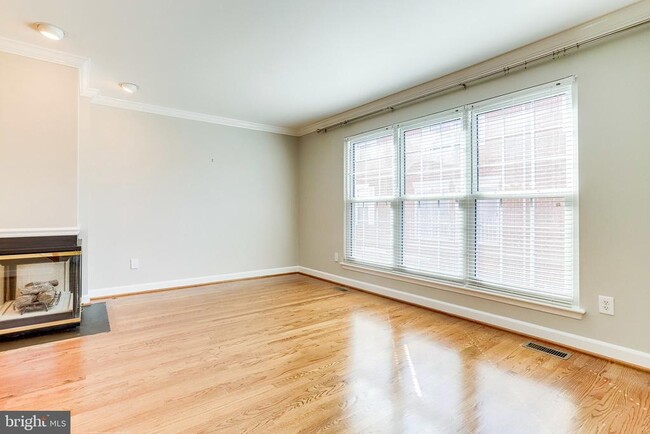 Building Photo - 1706 S Edgewood St