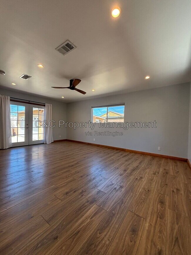 Building Photo - 2918 Gibson Pl