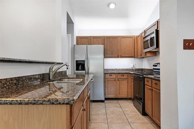 Building Photo - 15 Tulip Hill Ct