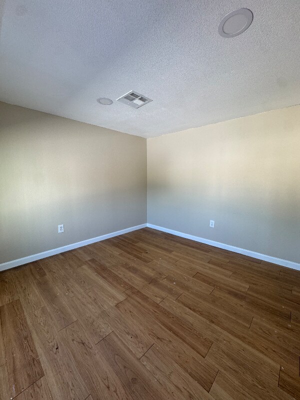 Building Photo - 2806 W Melvin St