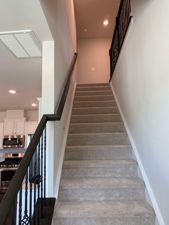 Building Photo - 11122 Westbranch Pkwy