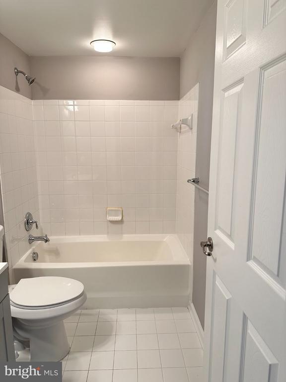 Building Photo - 9365 Paragon Way