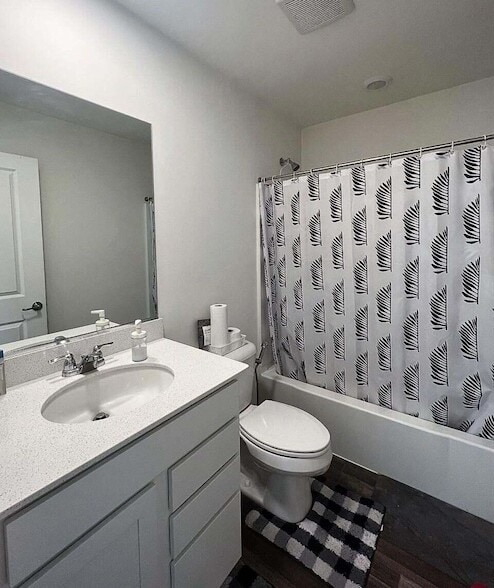 Building Photo - 1832 E 110th Ln