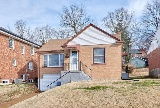 Building Photo - 7361 Melrose Ave