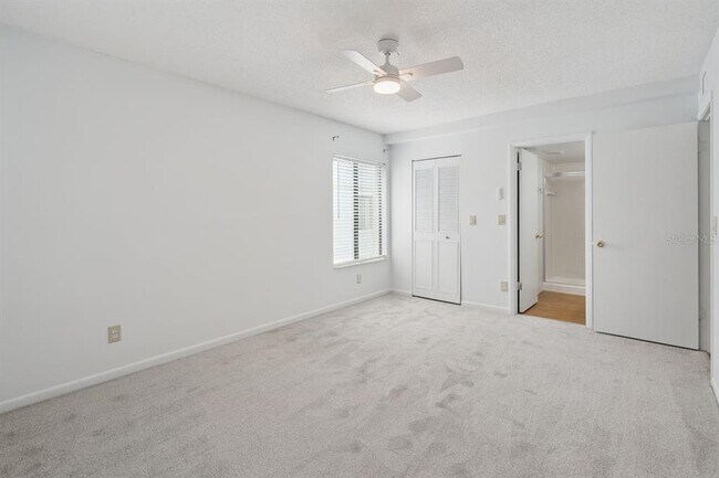 Building Photo - 8215 Sun Spring Cir