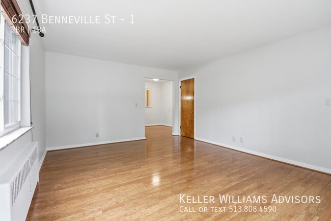 Building Photo - 6237 Benneville St