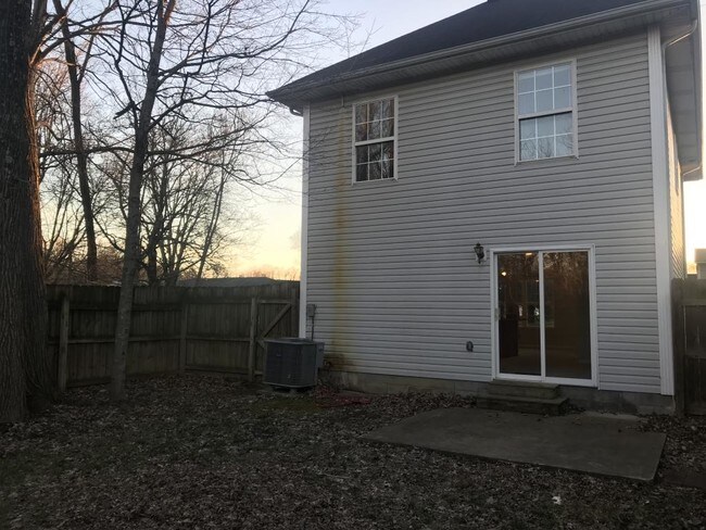 Building Photo - 3 bedroom in Louisville KY 40223
