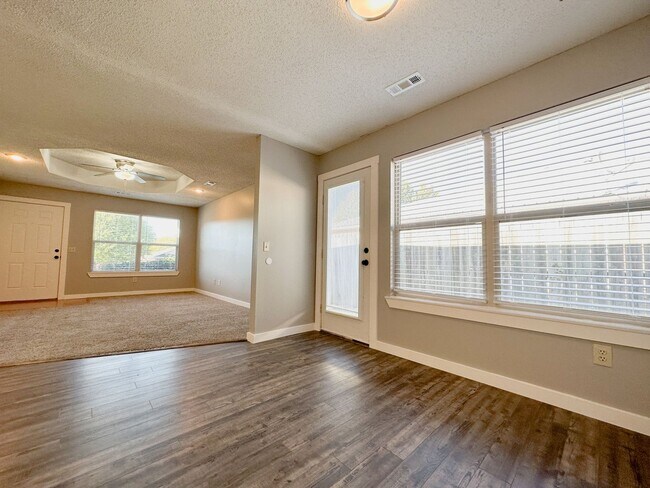 Building Photo - 1444-1446 N Dawn Drive