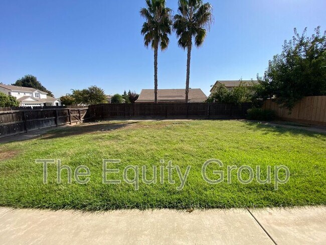 Building Photo - 2672 Tamas Ct