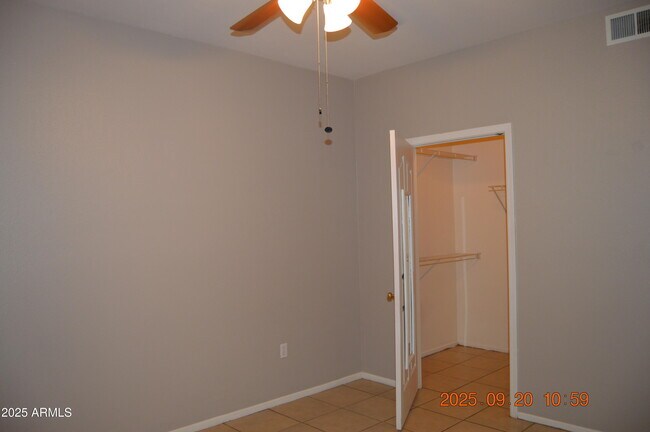 Building Photo - 16013 S Desert Foothills Pkwy