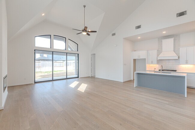 Building Photo - 21722 Ellsworth Gdn Ln