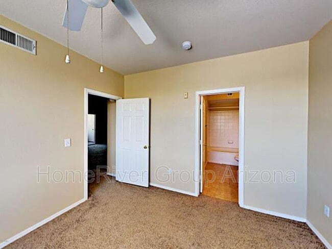 Building Photo - 5401 E Van Buren St