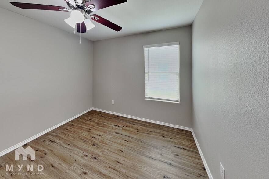 Building Photo - 14356 Cloudview Way