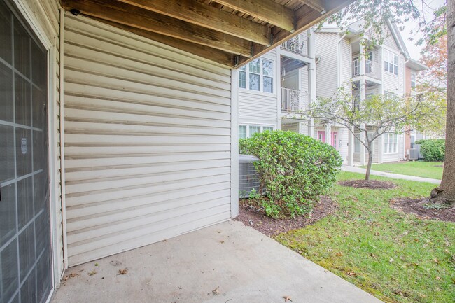 Building Photo - Lovely 2 BR/2 BA Condo in Glen Burnie!