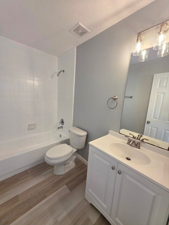 Building Photo - 6606 Highwind Bend Ln