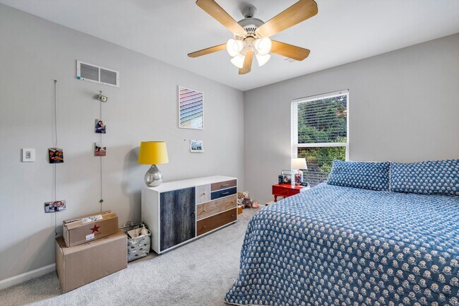 Building Photo - 8018 Presidio Ct