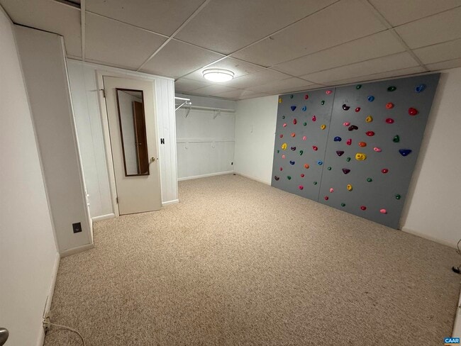 Building Photo - 705 Highland Ave