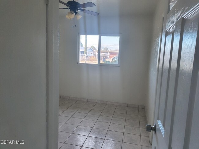 Building Photo - 4908 Blue Ridge Cir