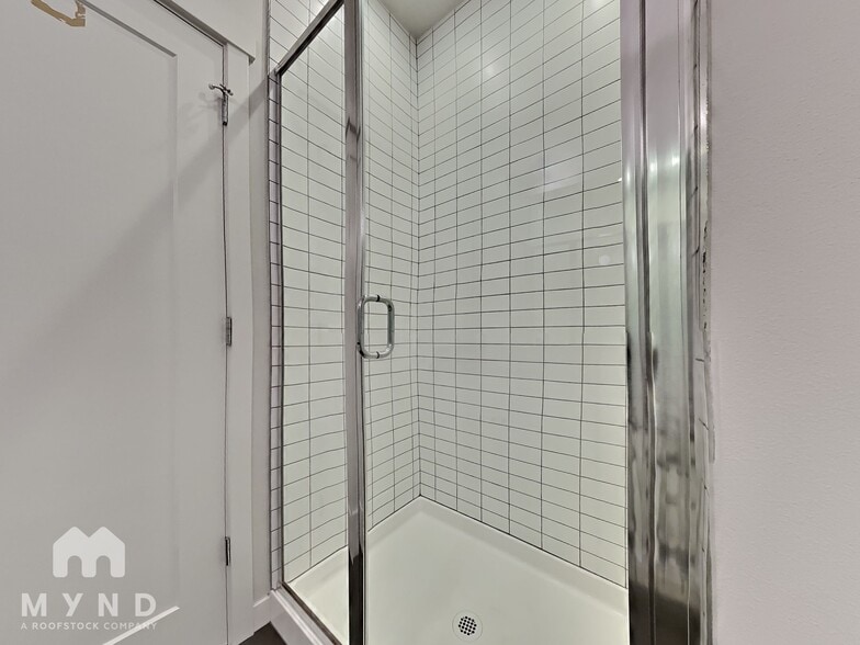 Building Photo - 7023 42nd Ave S