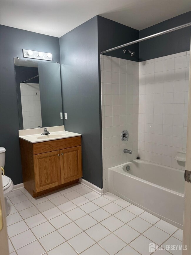 Building Photo - 1325 Fernwood Ct