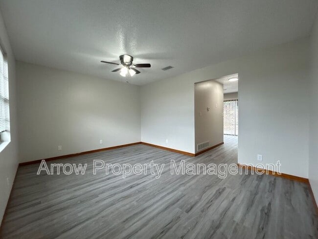 Building Photo - 1234 S Jackson St