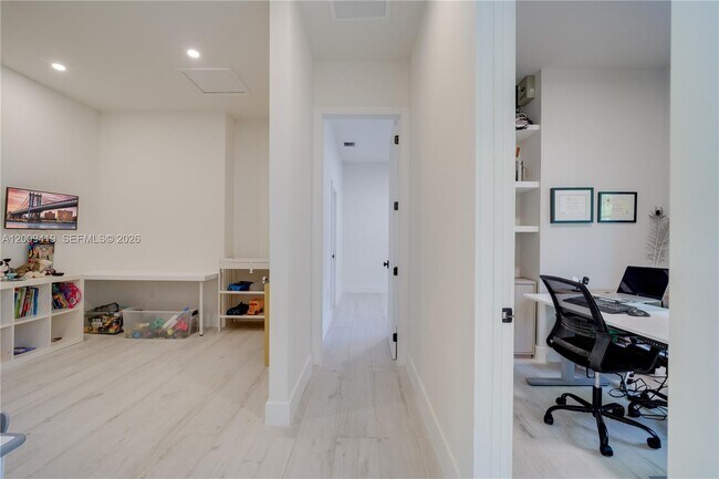 Building Photo - 18326 SW 83rd Pl