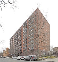 Building Photo - The Bennington