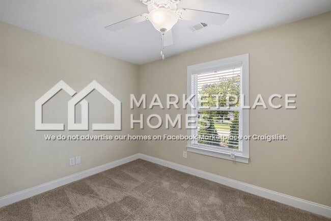Building Photo - 2219 Perrins Ln