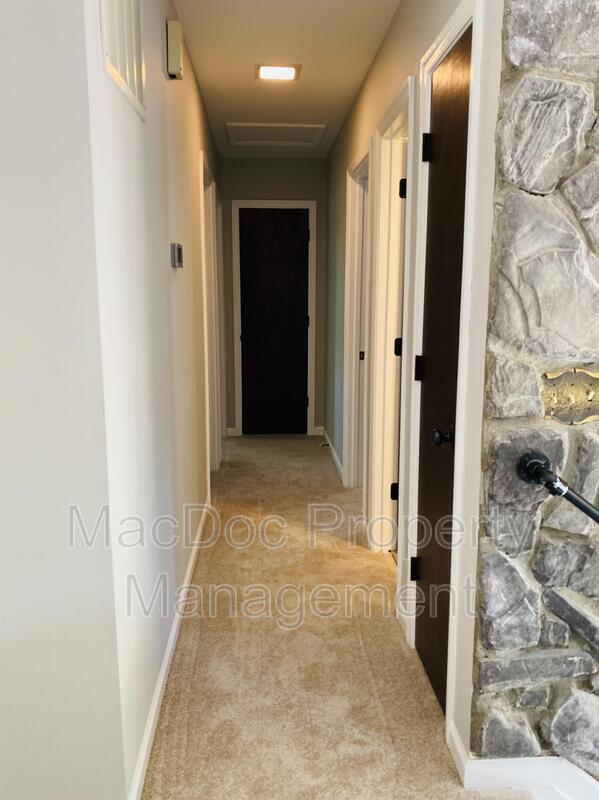 Building Photo - 12202 McClain St