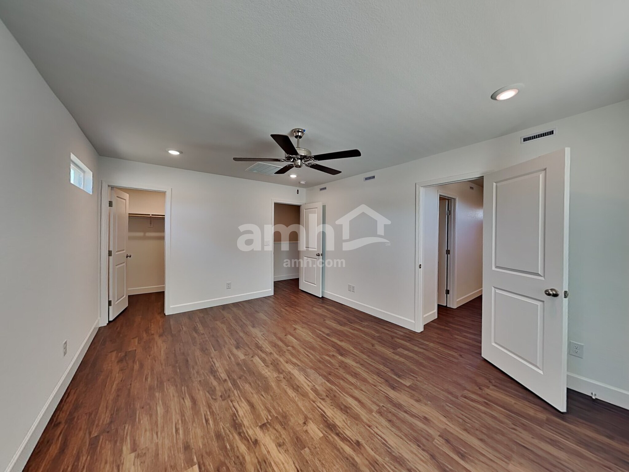 Building Photo - 8841 Tiger Tooth Ave
