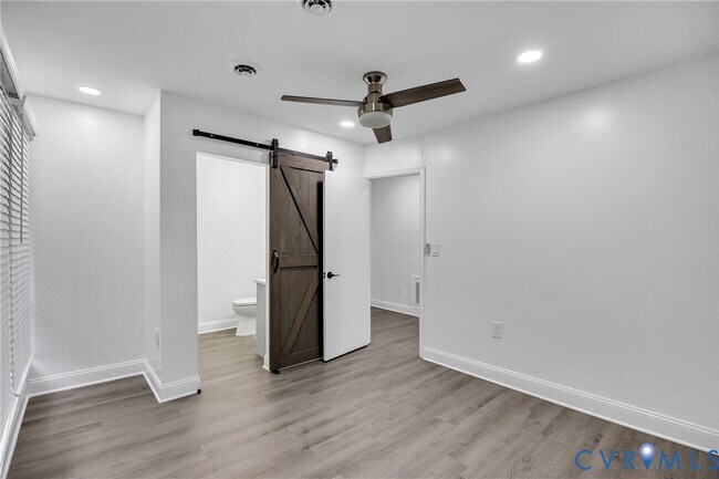 Building Photo - 11711 Deerhurst Dr