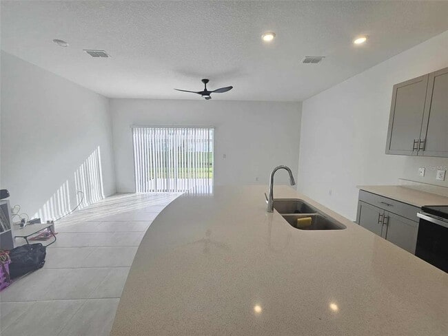 Building Photo - 6030 Whetstone Ct