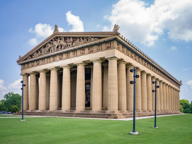 Explore Nashville’s iconic Parthenon—just a short drive from Modera Nations and the perfect spot for art, culture, and strolls through Centennial Park. - Modera Nations
