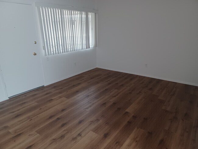 2 Bed - The Continental