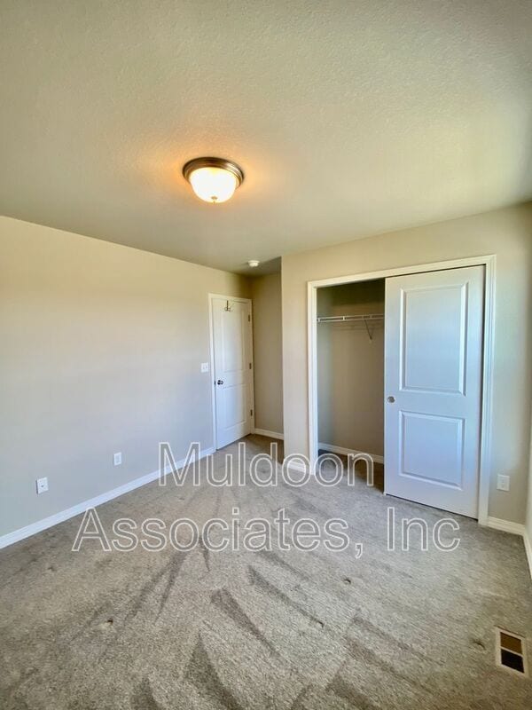 Building Photo - 8274 Talc Dr
