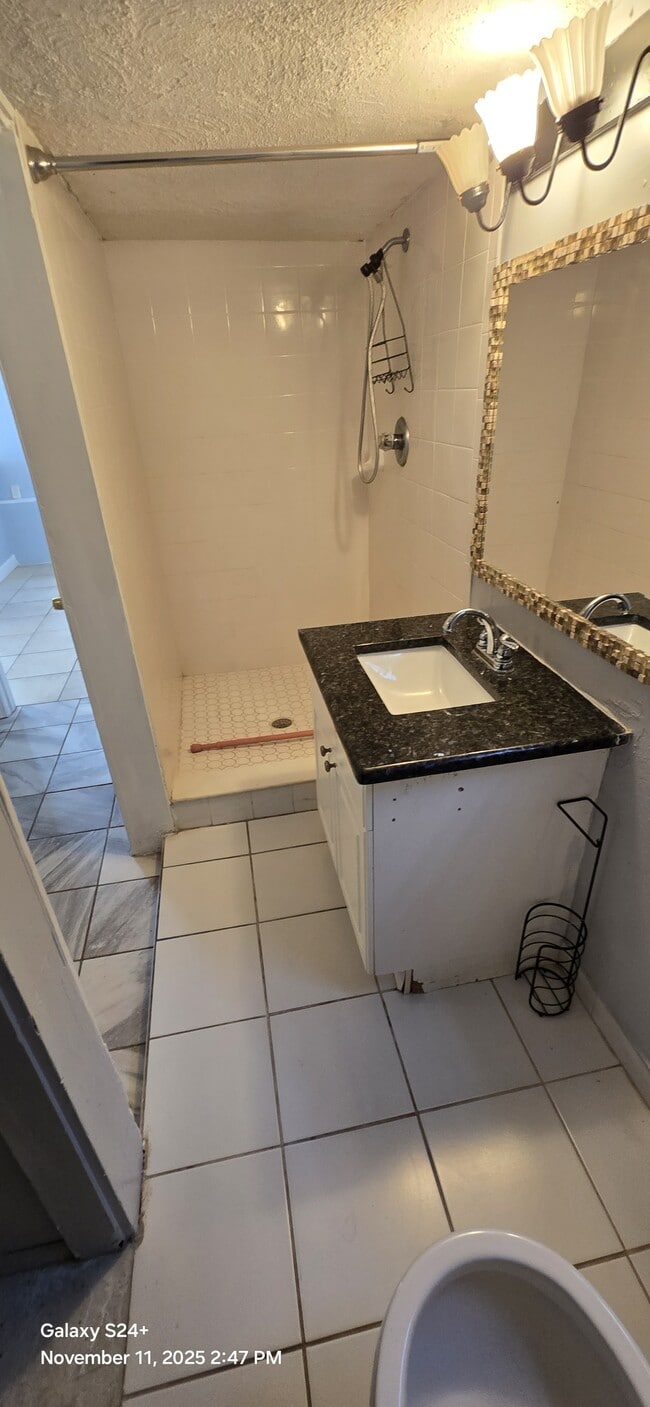 Building Photo - 5202 16th St E