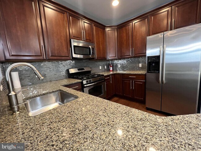 Building Photo - 2360 NJ-33