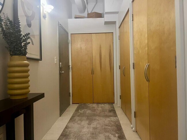 Building Photo - 42 Chauncy St