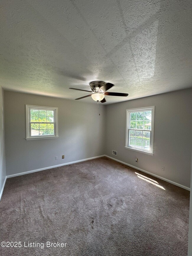 Building Photo - 2907 Melrose Dr