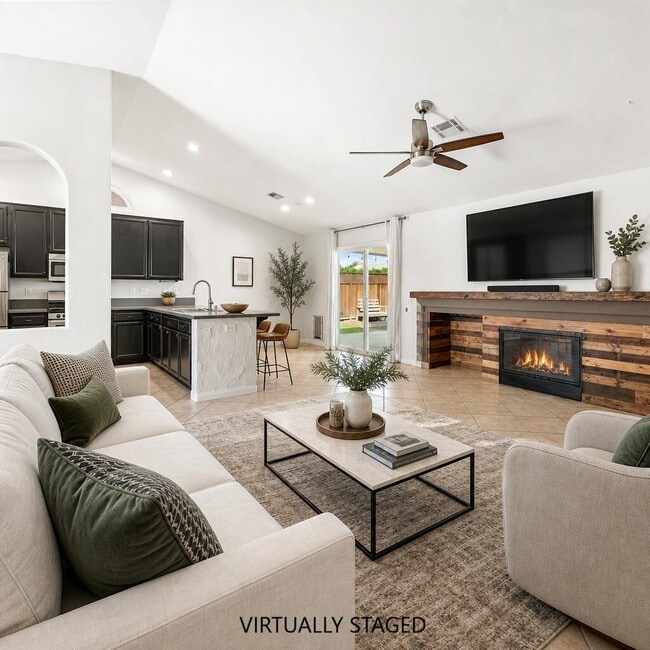 Building Photo - 80676 Willow Ln