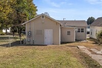 Building Photo - 801 E Mobile St