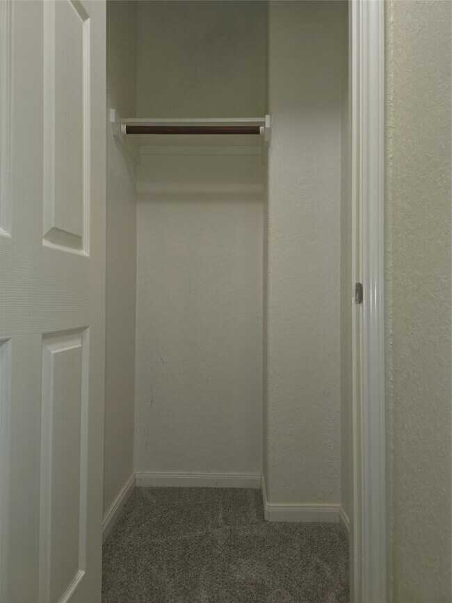 Building Photo - 11114 Opatrny Meadows Ln