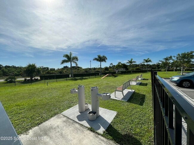 Building Photo - 7459 Tourmaline Dr